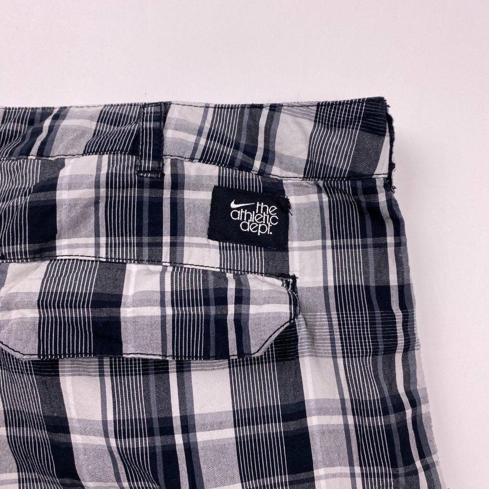 Nike Athletic Department Cargo Shorts Mens 36 Check Plaid Cotton 11" Black Gray - Picture 5 of 14